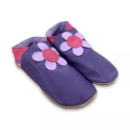 Chaussons cuir souple violets fleur rose