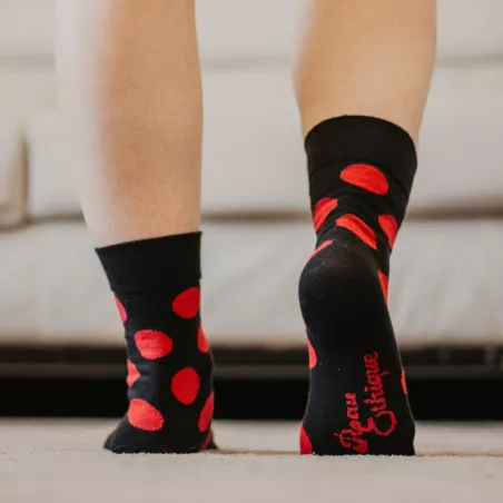 Chaussettes noires pois rouge coton bio