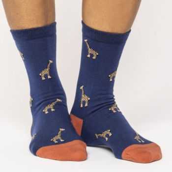 Chaussettes bleu marine imprimés girafe