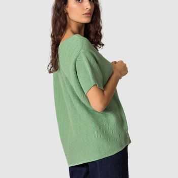 Tricot col V vert en coton bio 1